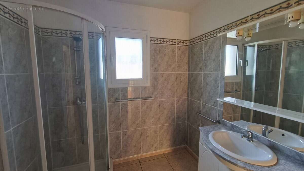 Appartement à BAGES