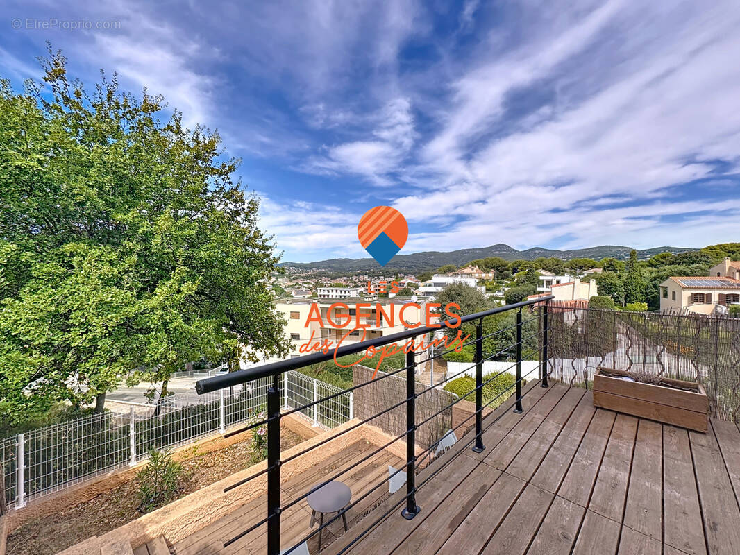 Appartement à SIX-FOURS-LES-PLAGES