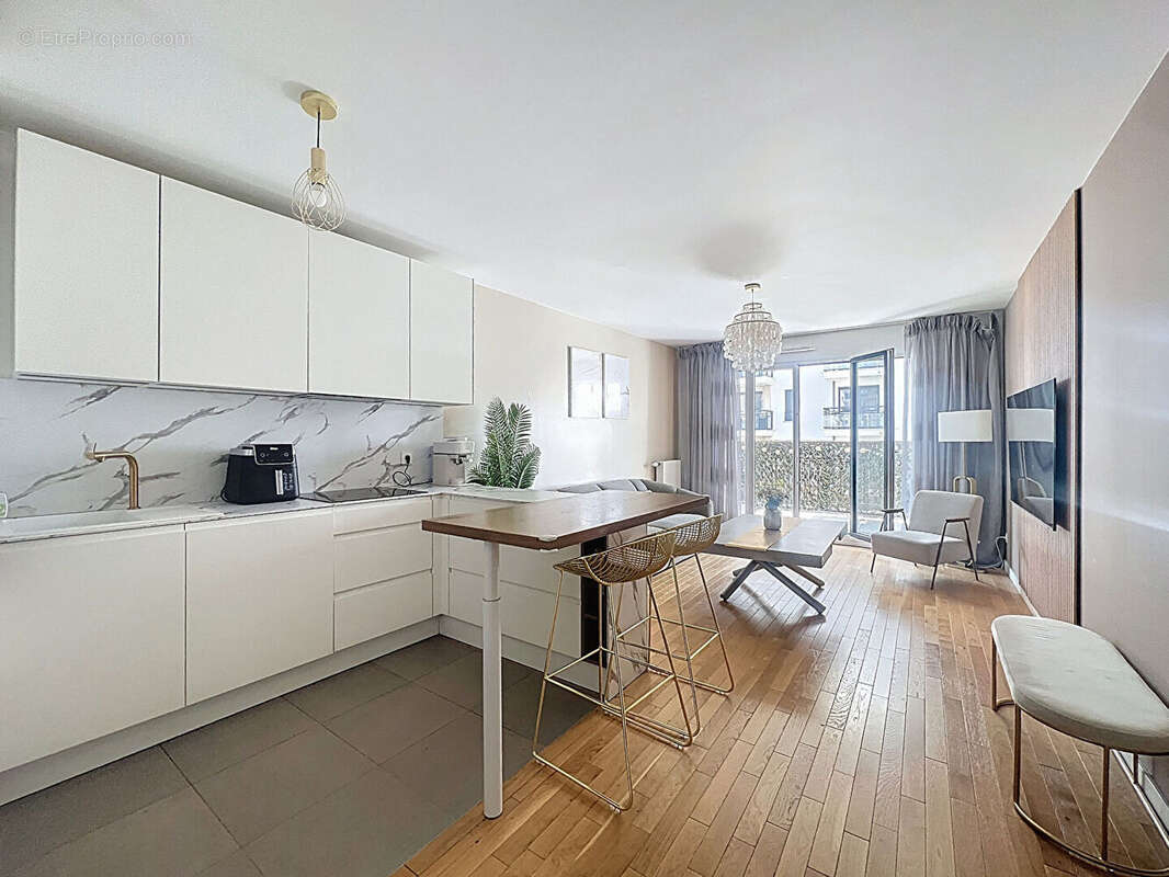 Appartement à SURESNES