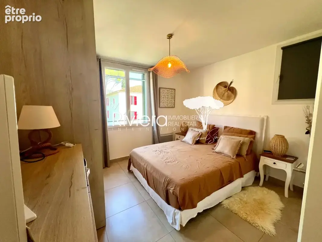 T4 dernier etage avec piscine et double box ! - photo 8