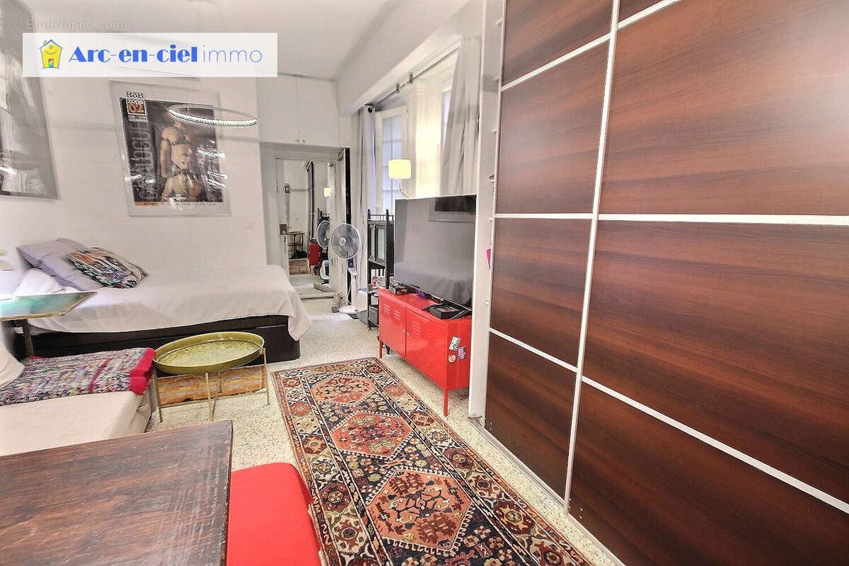 Appartement à PARIS-3E