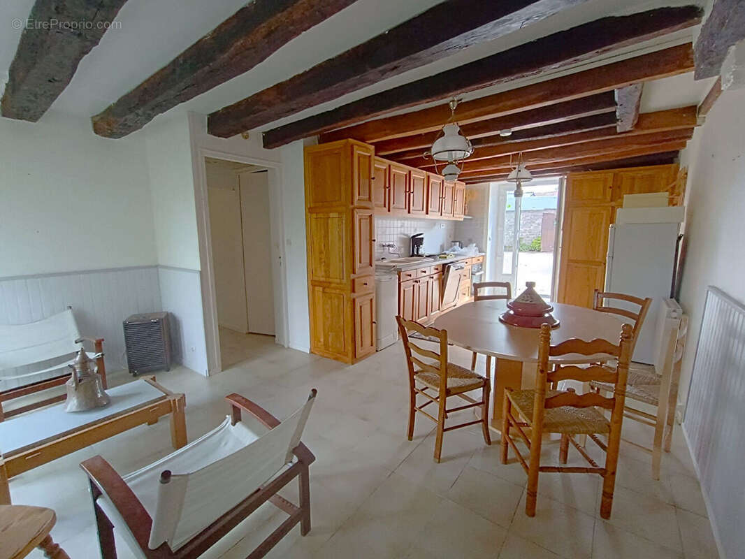 Maison à BAZOCHES-LES-GALLERANDES