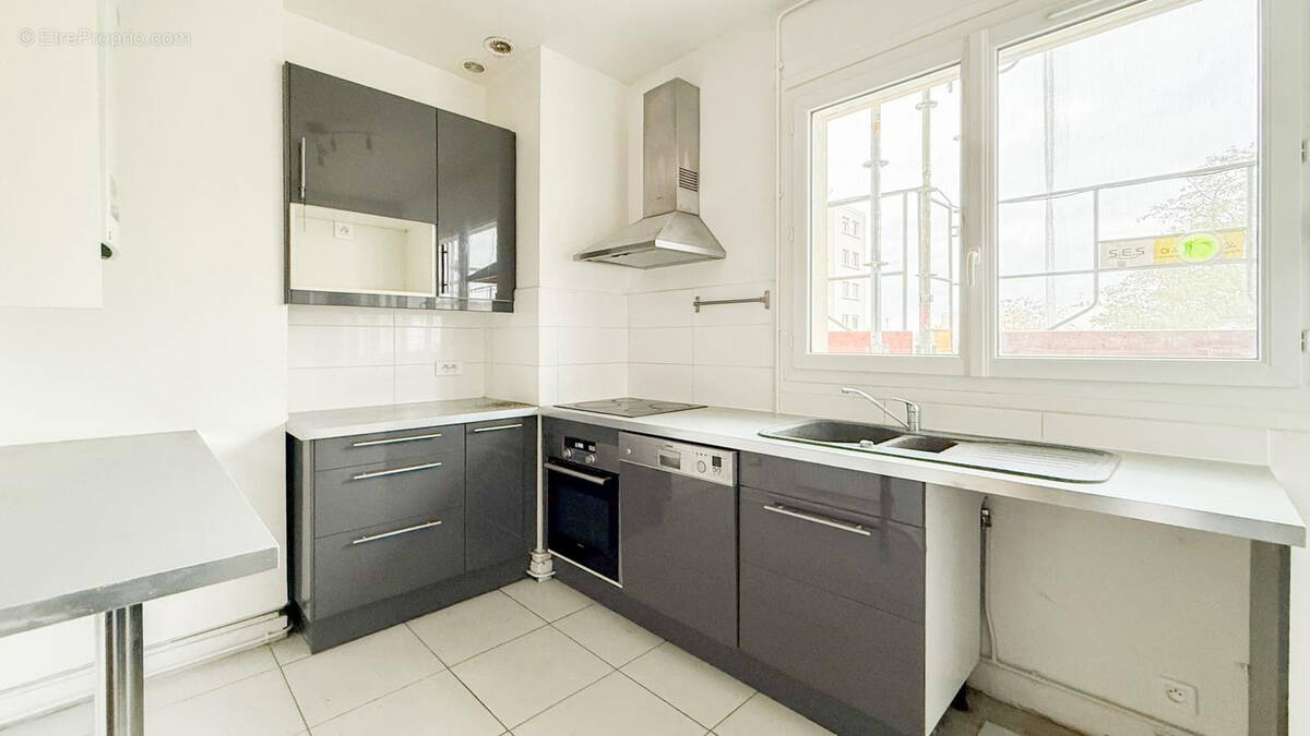 Appartement à NANTERRE