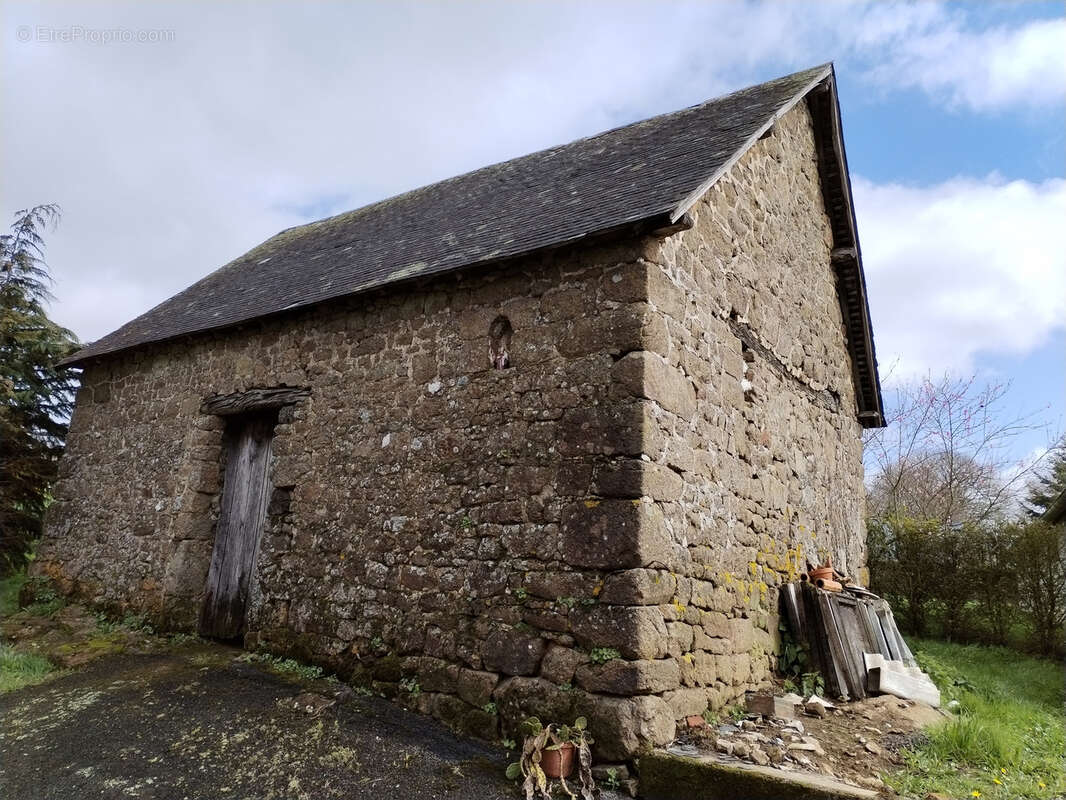 Maison à FLEURIGNE