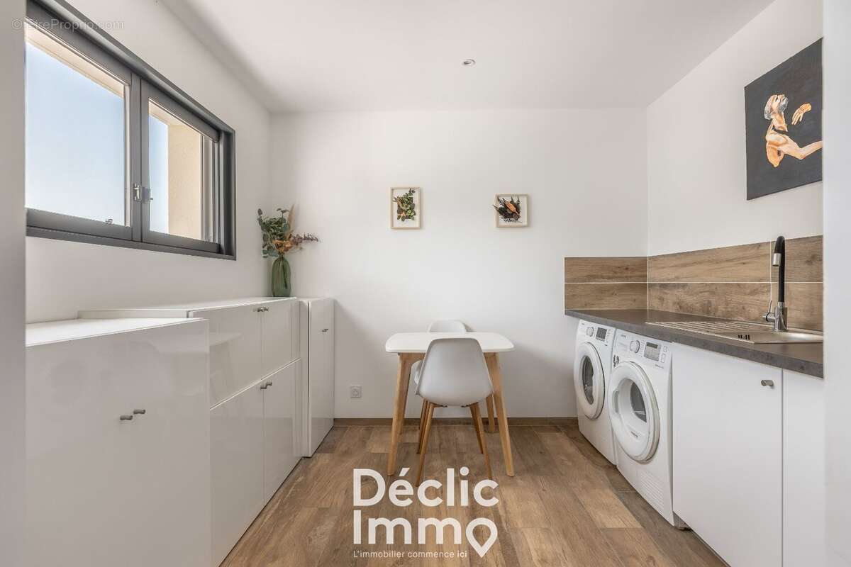 À vendre villa contemporaine avec piscine à Gujan Mestras - photo 12