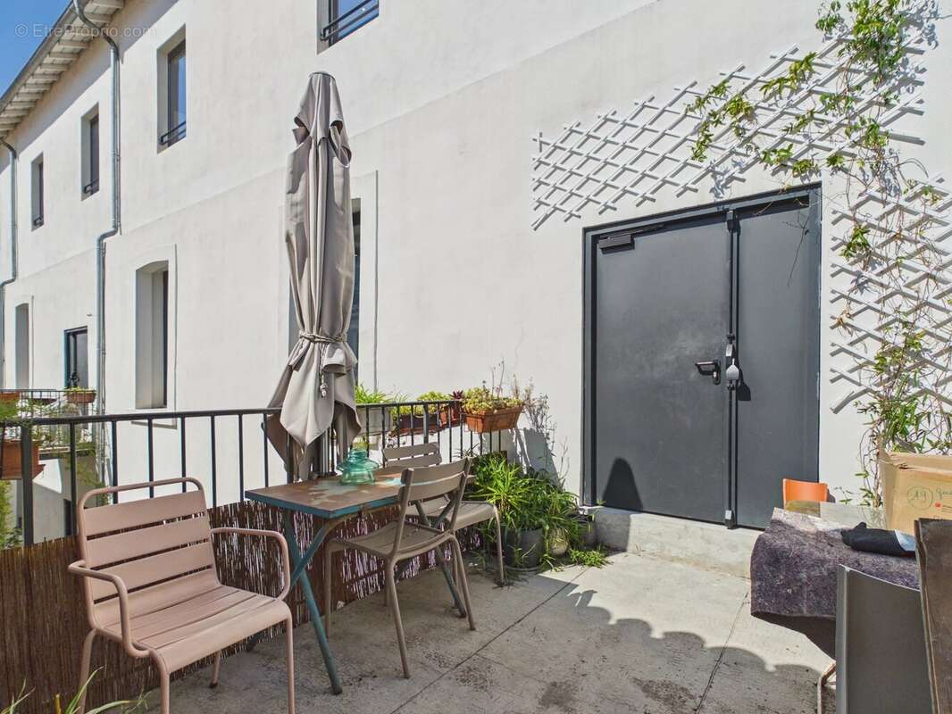 Deux appartements au charme historique avec possibilité d'en faire un seul - photo 3
