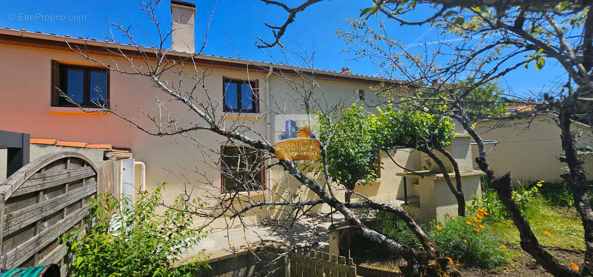 Maison à SAINT-JEAN-DE-BOISEAU