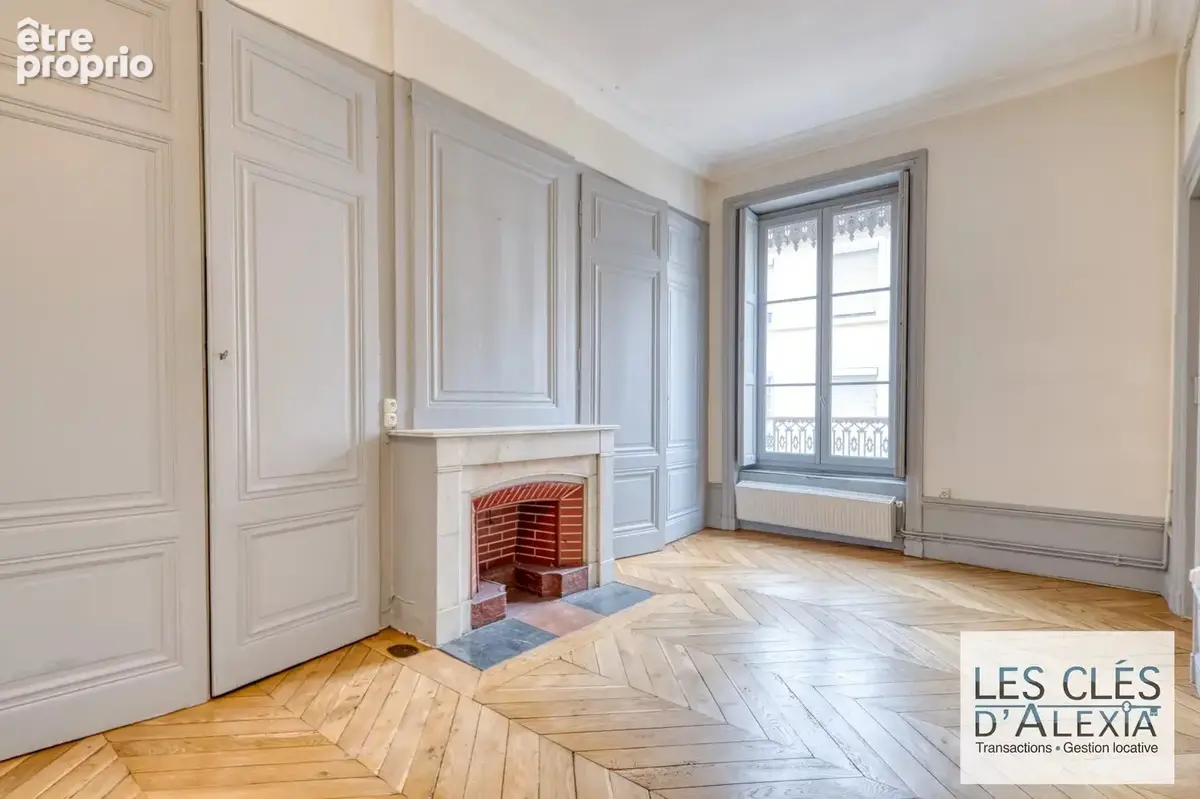 LYON 2e AINAY 107 m² – Ainay – Grand T3 avec potentiel T4 - photo 9