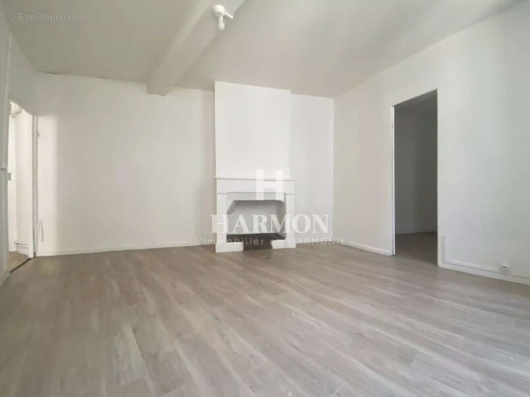 Harmon à vendre : PAU / Château T2 + annexe. - photo 5