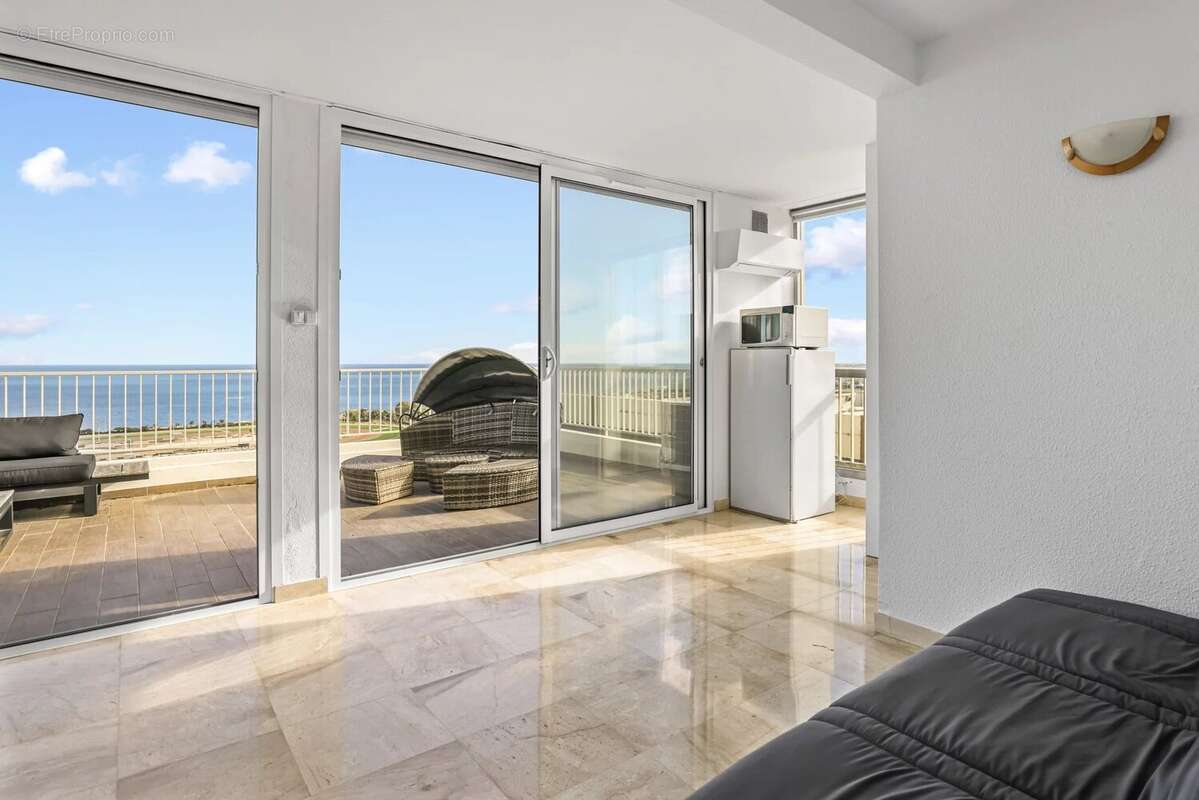 Appartement à CAGNES-SUR-MER