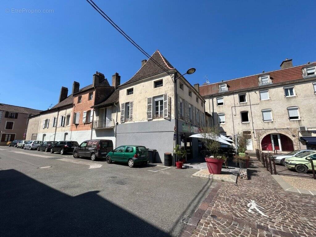Appartement à SENNECEY-LE-GRAND