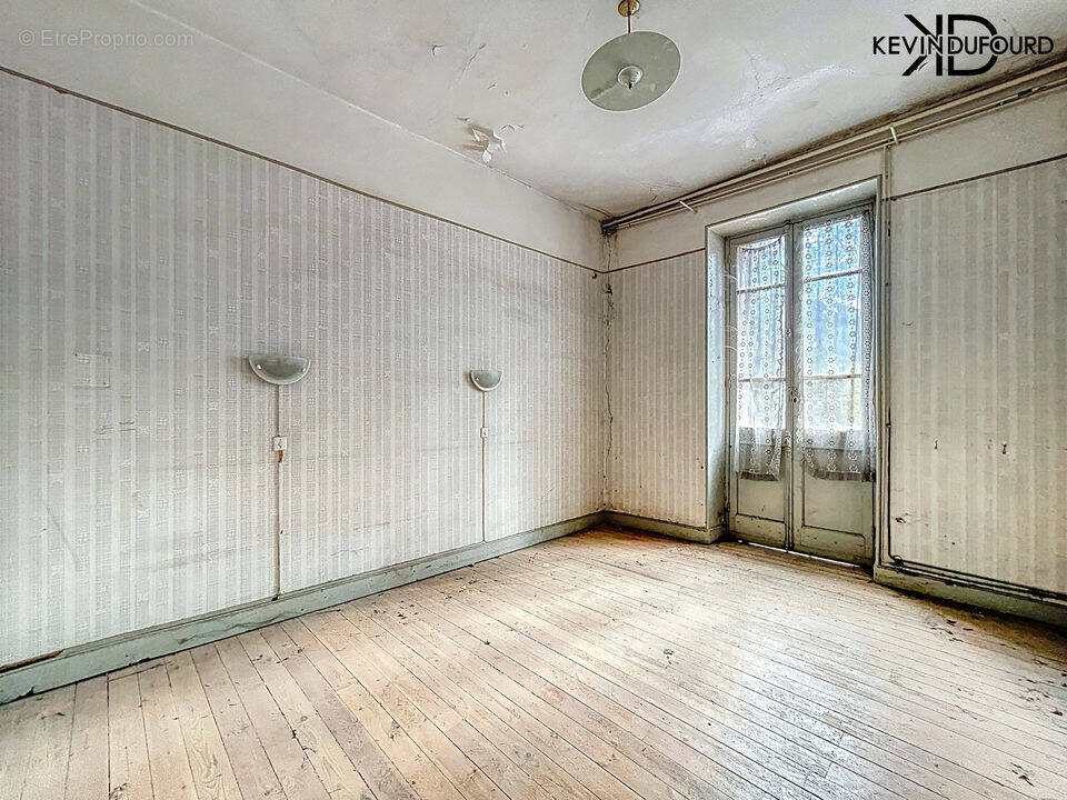 Appartement à VALS-LES-BAINS