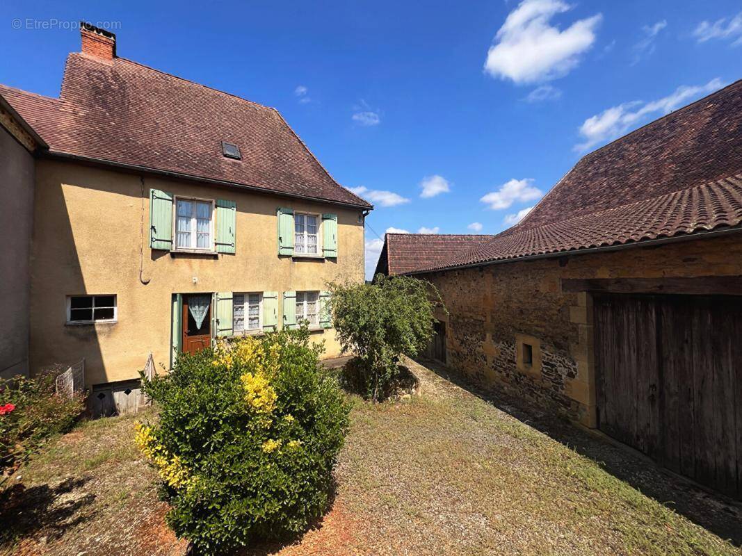 Maison à DUSSAC