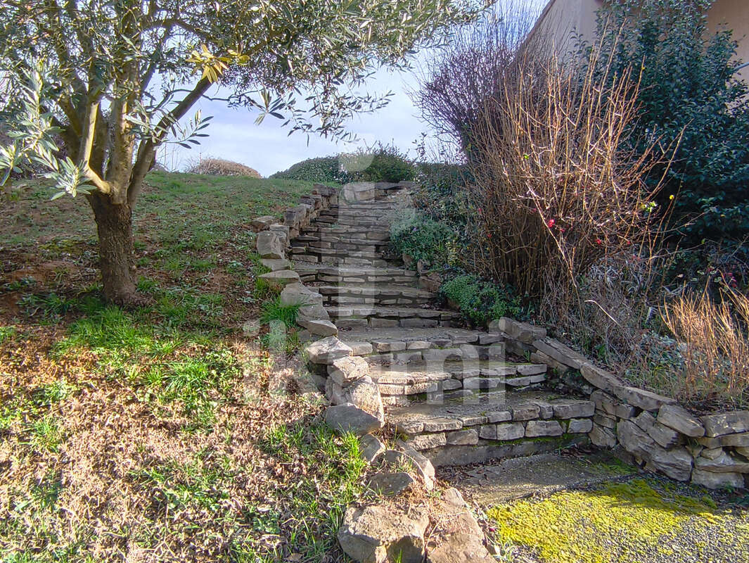 Maison à SAINT-DONAT-SUR-L'HERBASSE