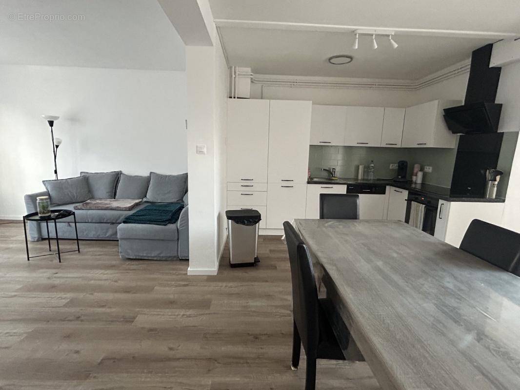 Maison à LA CHAPELLE-D&#039;ARMENTIERES