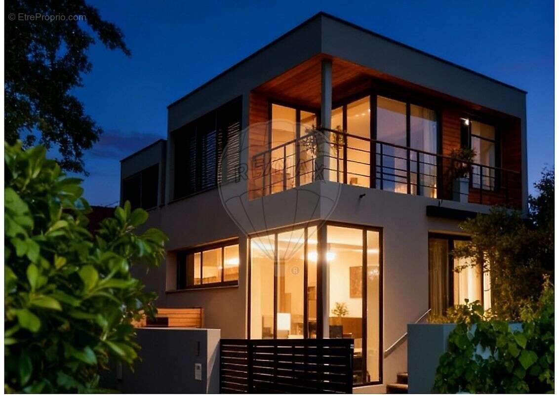 Maison à VAUX-SUR-MER