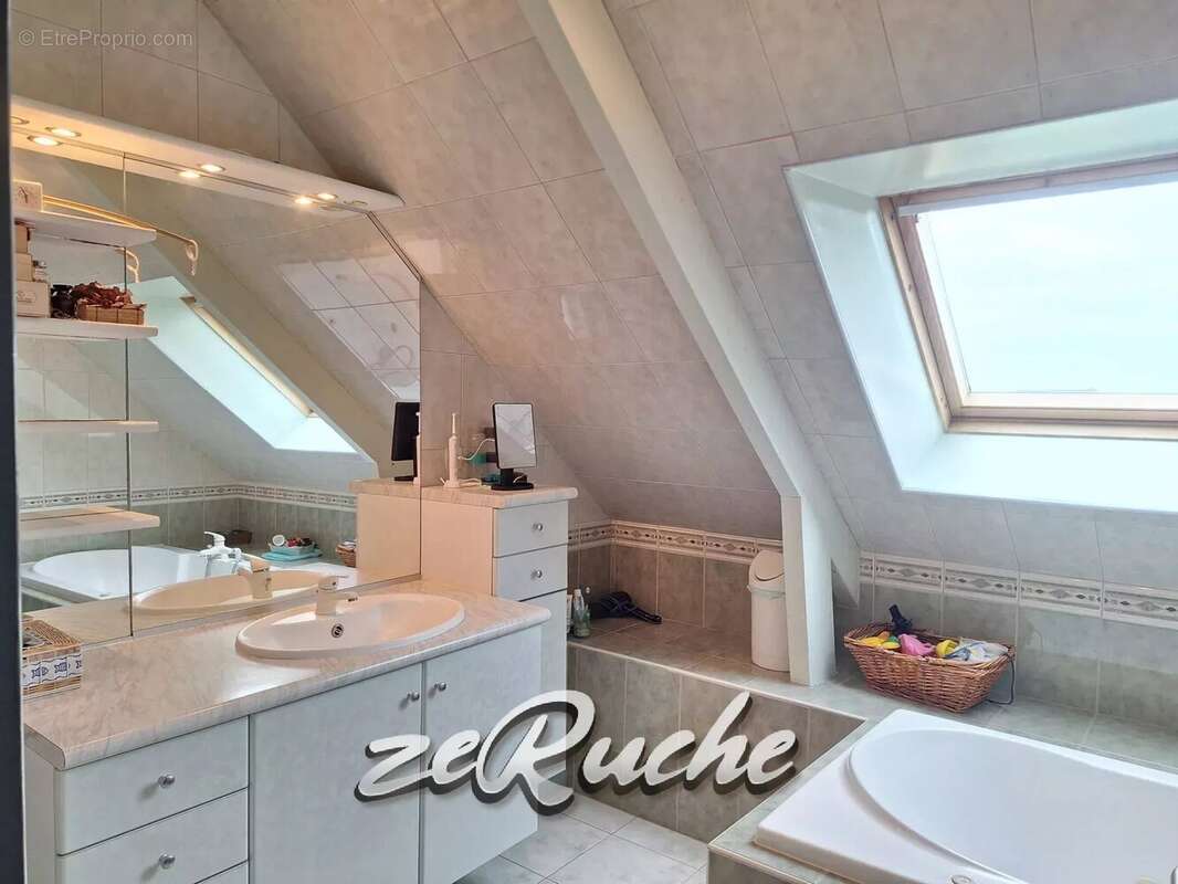 Maison à GRANDCAMP-MAISY