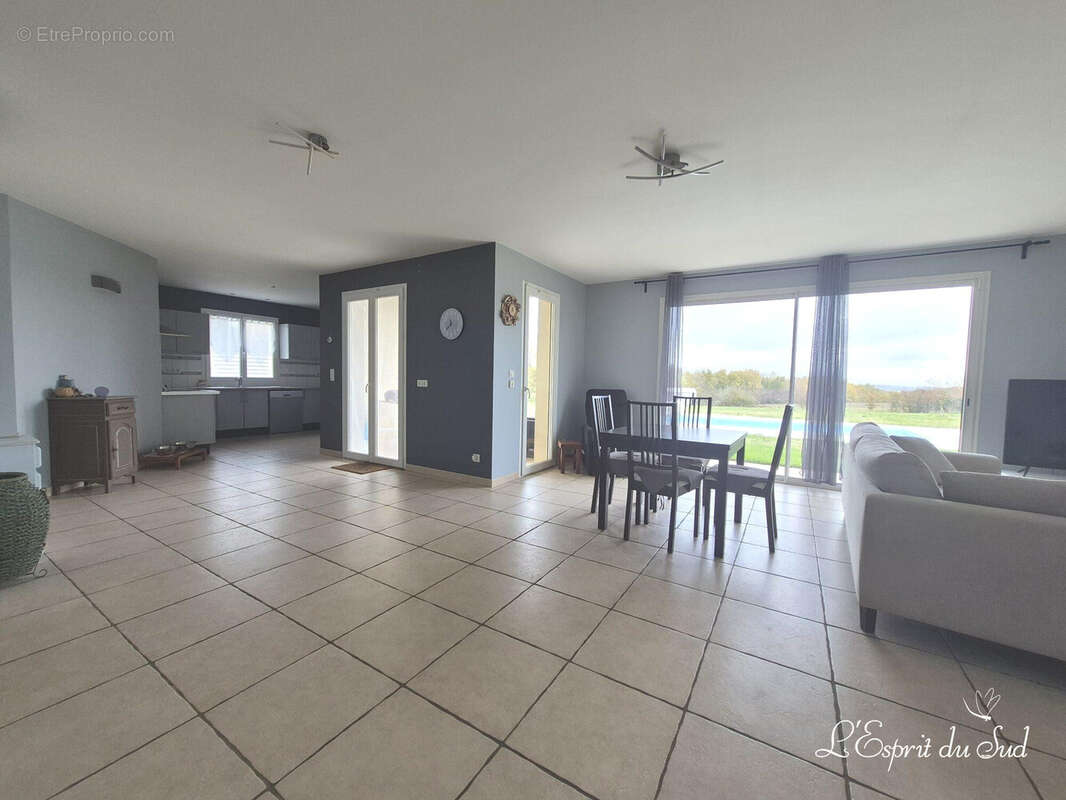 Maison à VILLEBRUMIER