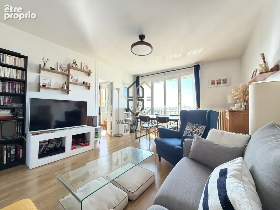 Vite : une visite pour ce beaux 3 pièces avec 2 balcons - photo 4
