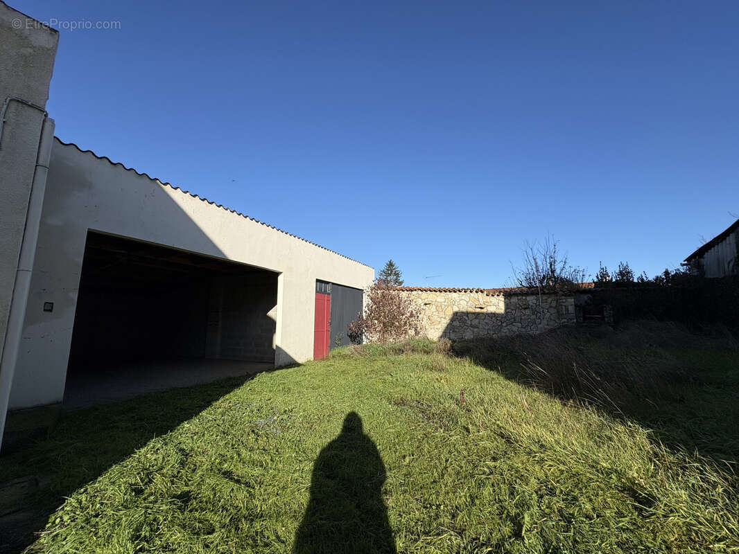 Maison à L'ILE-D'ELLE