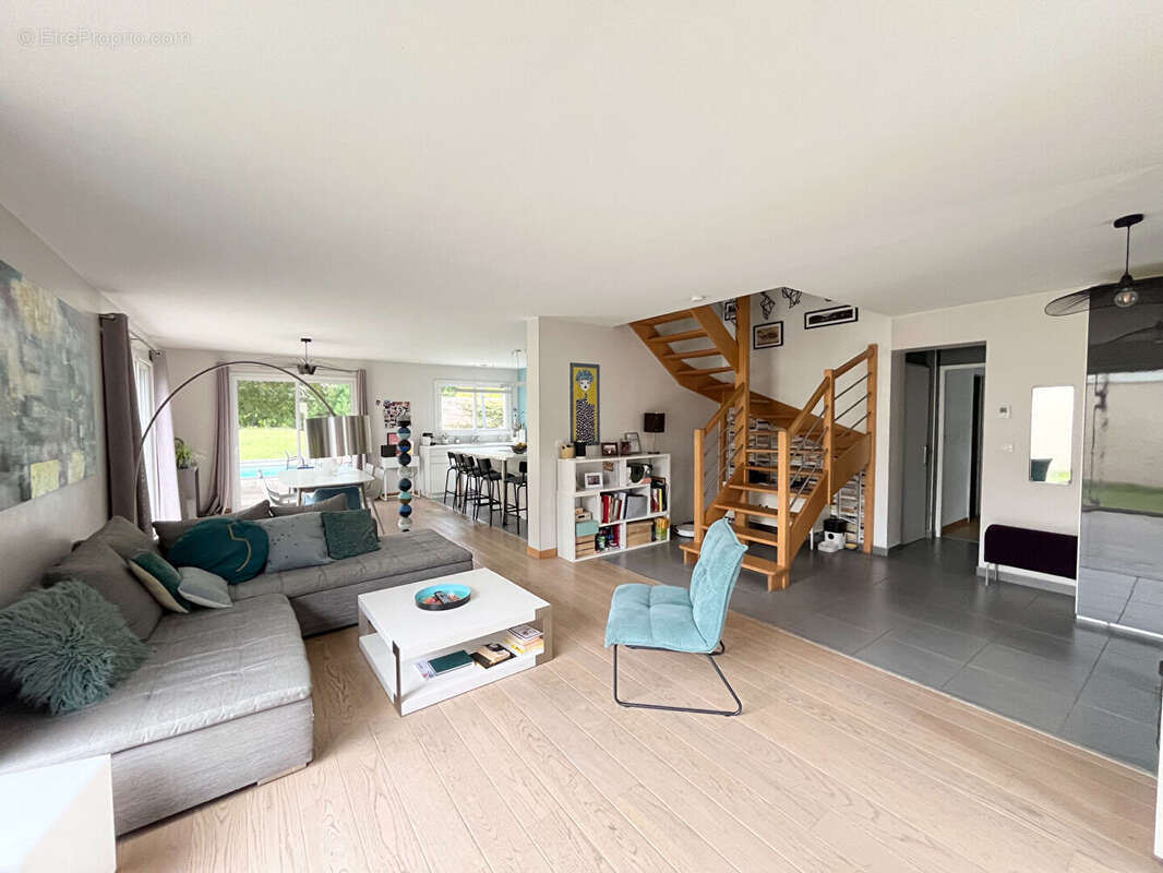 Maison à VILLETTE-D&#039;ANTHON