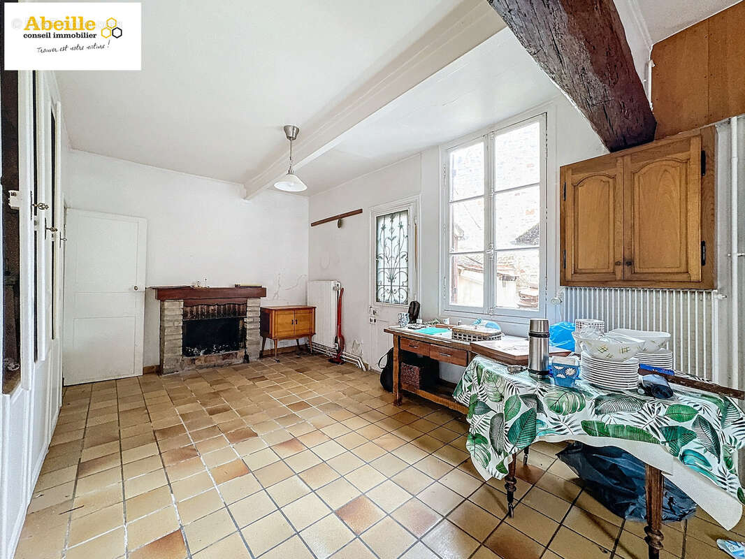 Maison ancienne de 94 m2 hab sur 156 m2 de terrain. - photo 4