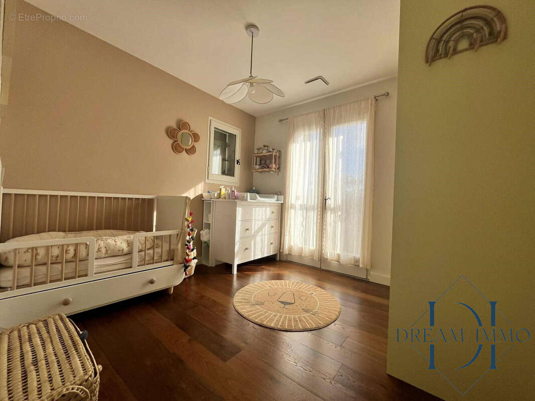 Maison à SOLLIES-PONT