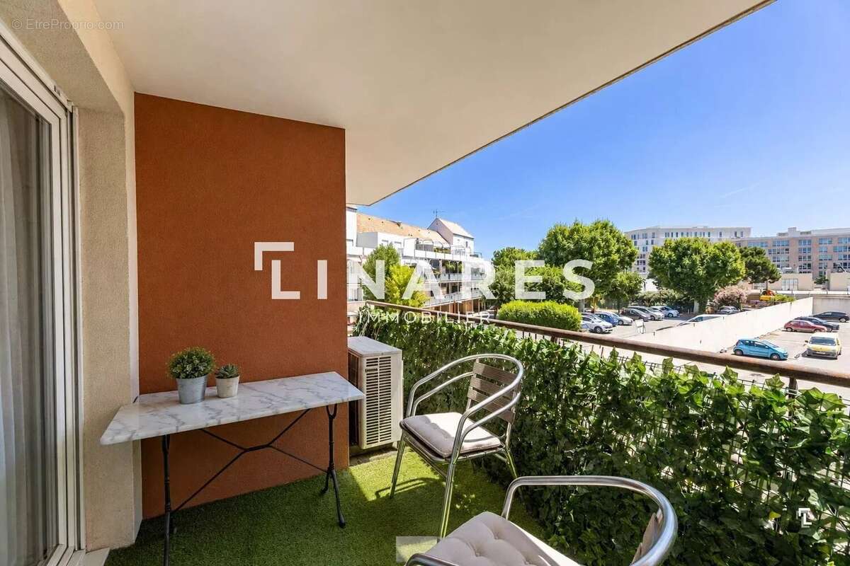 LE CONTEMPORAIN - Appartement T3 de 60m² - Balcon - 13008 - photo 9