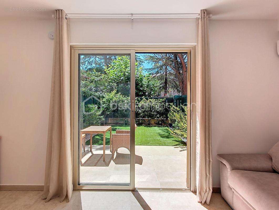 Appartement à MOUGINS