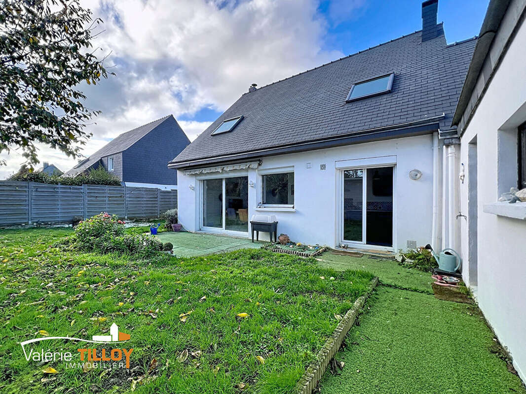 Maison à SAINT-JACQUES-DE-LA-LANDE