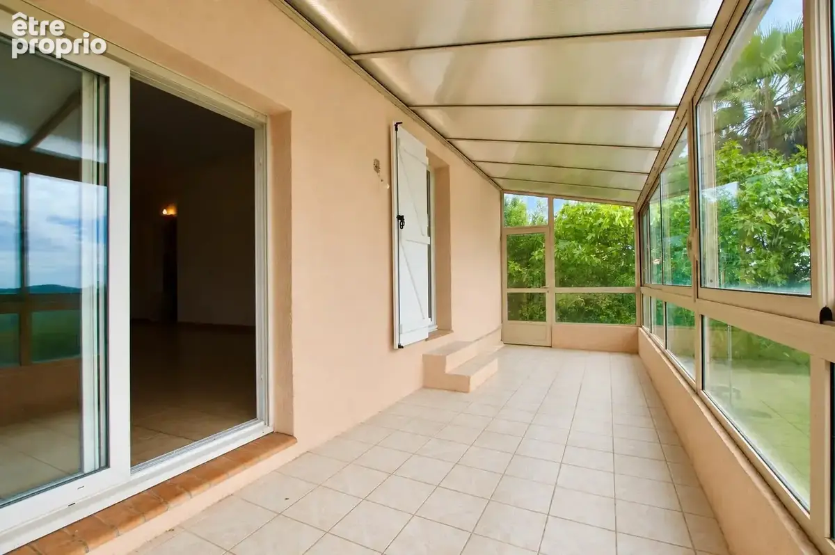 Villa F4 + véranda sur 500m2 de terrain - photo 10