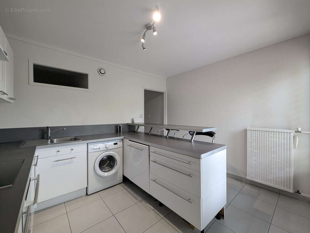 Appartement à GUILHERAND-GRANGES