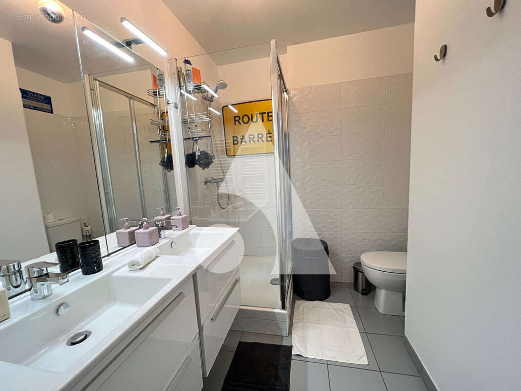 Appartement à L'ILE-SAINT-DENIS