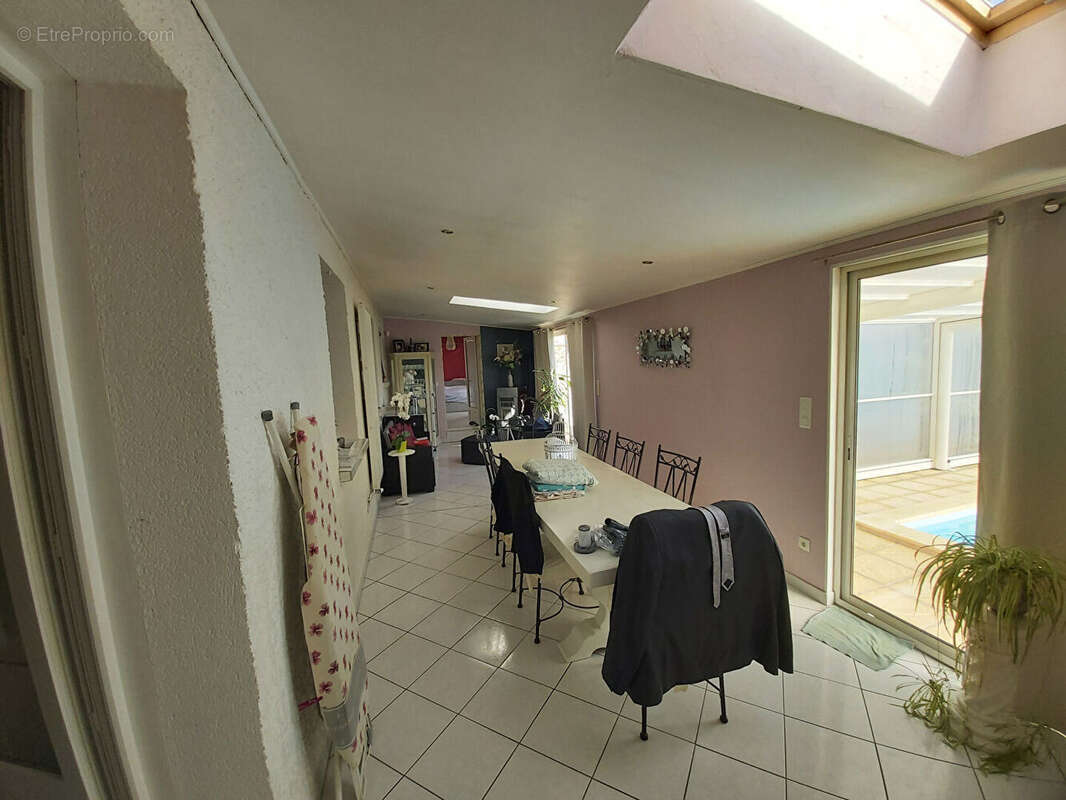 Maison à ORIGNY-SAINTE-BENOITE