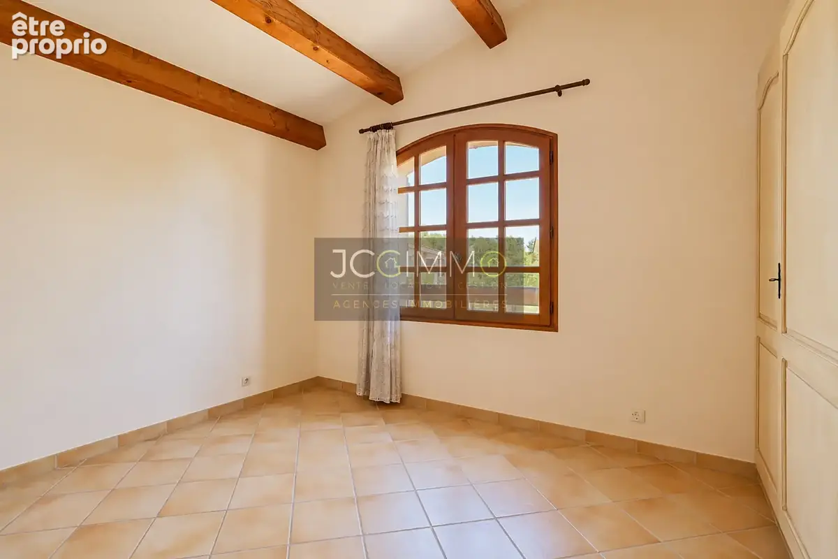 Villa T5 de 210m2 sur un terrain de 813m2 avec T2 indépendant - photo 18