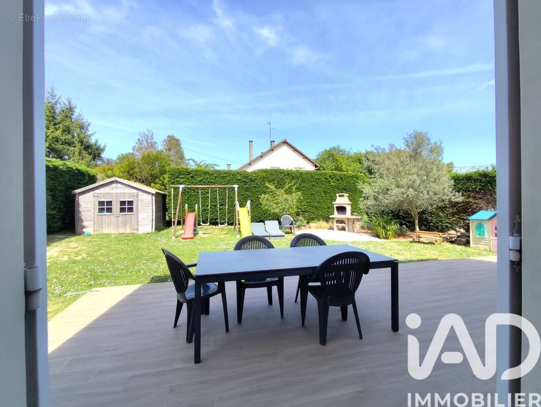 Photo 1 - Maison à LA VILLE-DU-BOIS