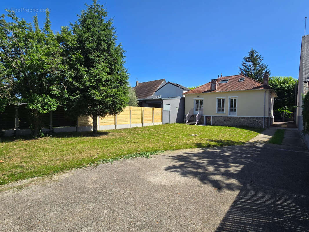 Maison à AULNAY-SOUS-BOIS