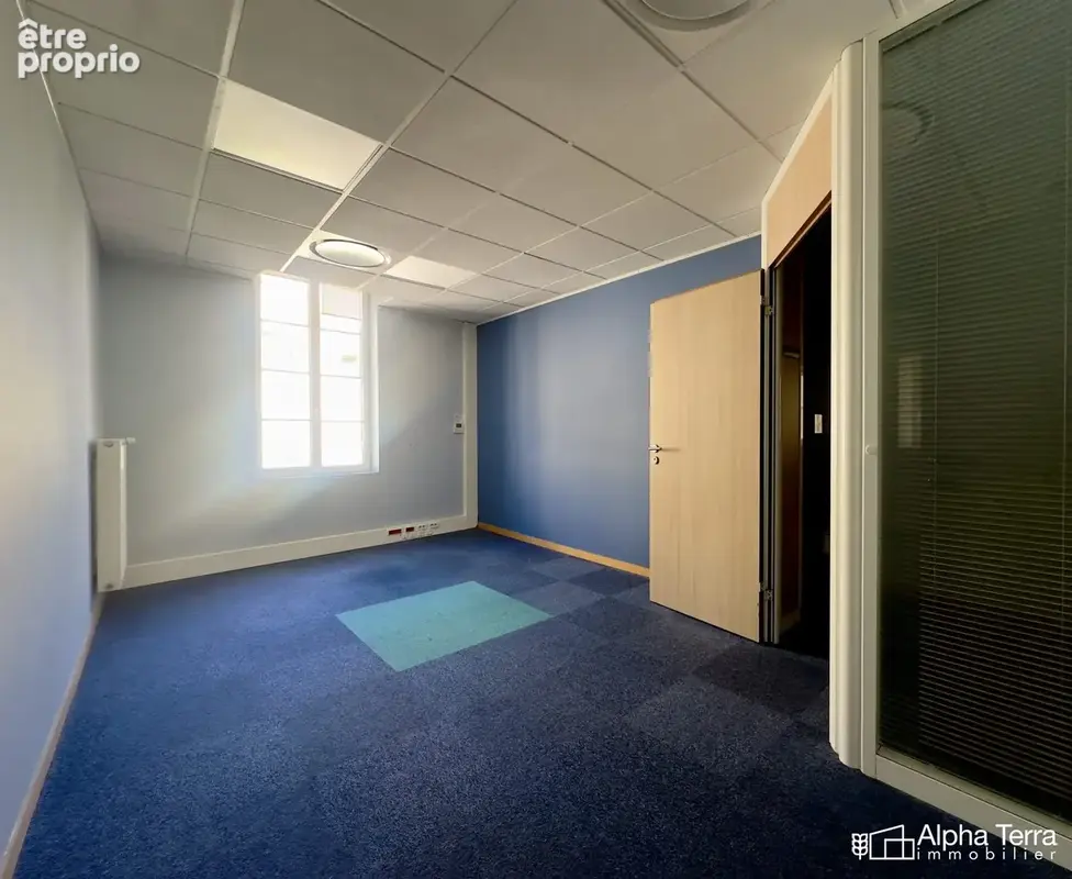 Commerce 209 m² à Douvres-La-Delivrande  - photo 4