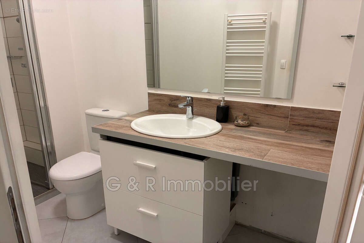 Appartement à LA BOUILLADISSE