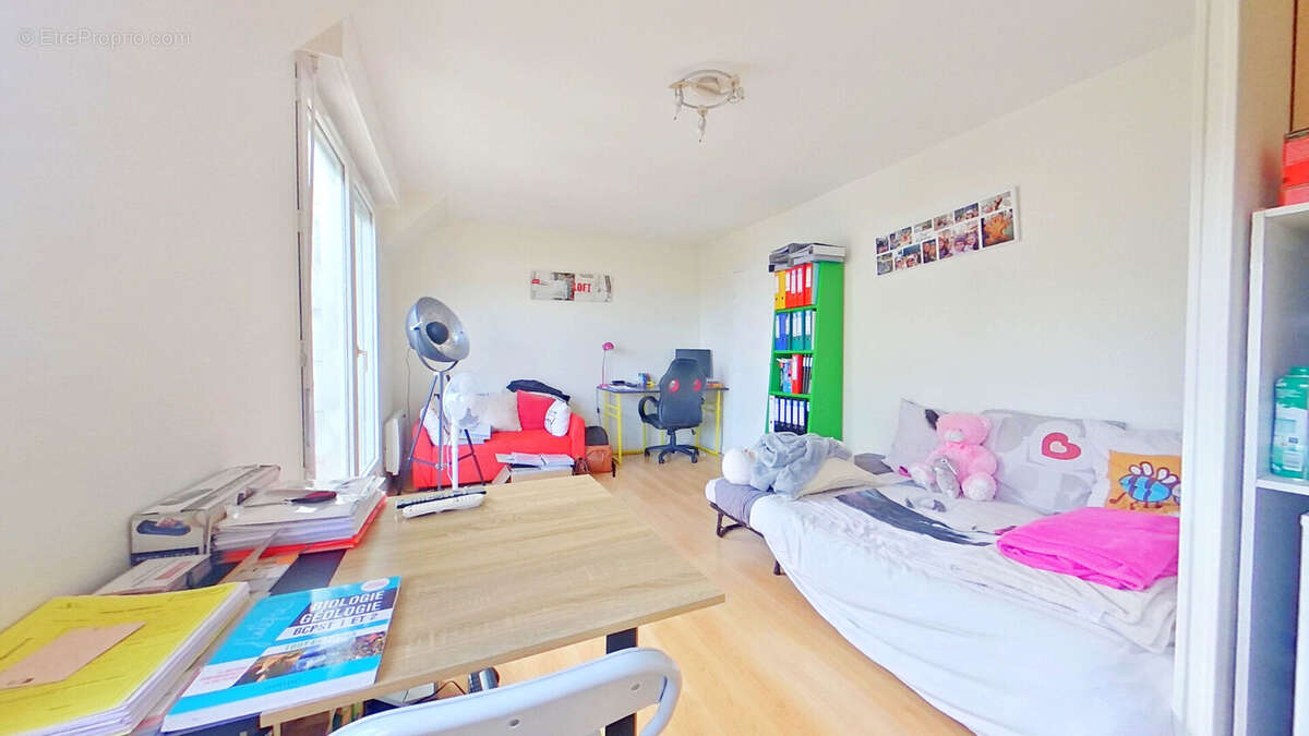 MADELEINE - CHAMP DE MARS - STUDIO 31m² avec locataire en place - photo 5