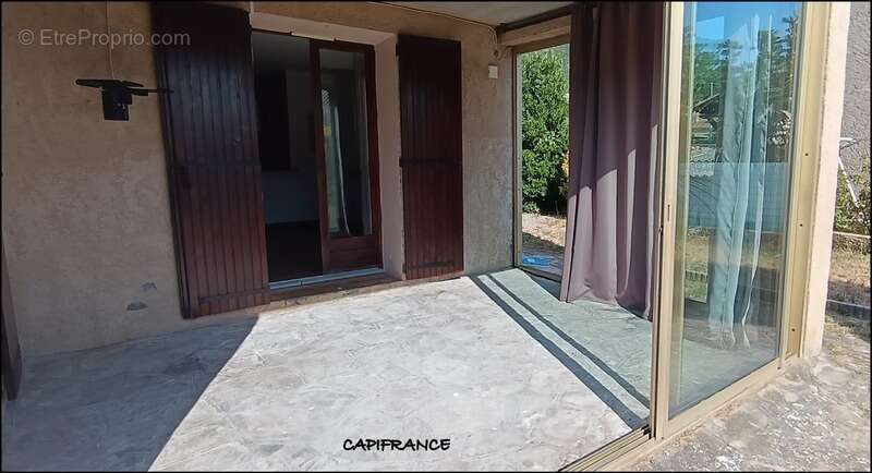 DIGNE-LES-BAINS 04000 A VENDRE Maison traditionnelle avec 2 appartements, terrain plat et clos, garage et cave - photo 21