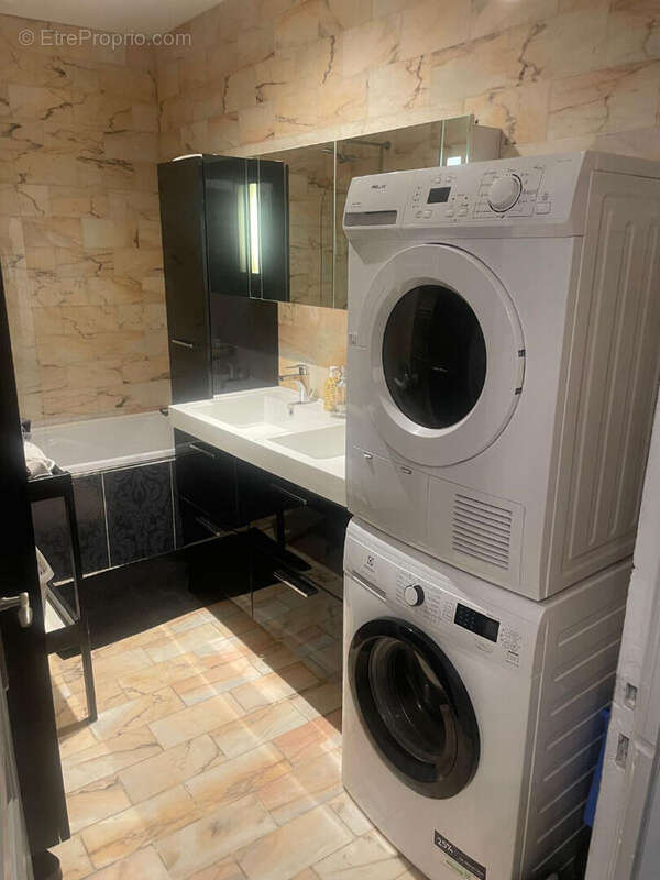 Appartement à VERSAILLES