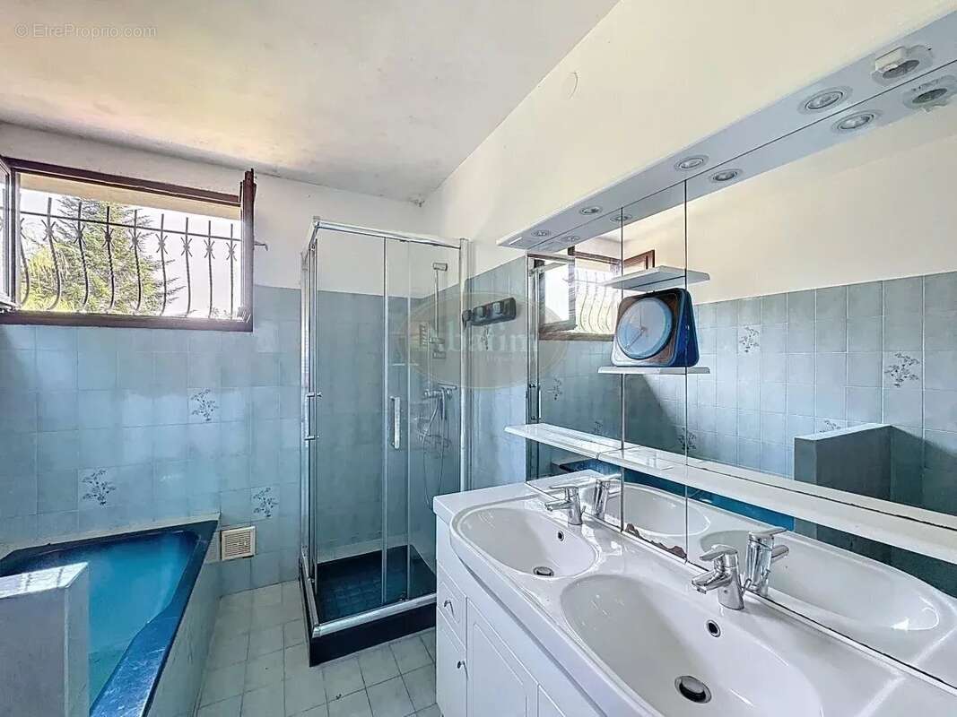 Maison à SAINTE-DODE