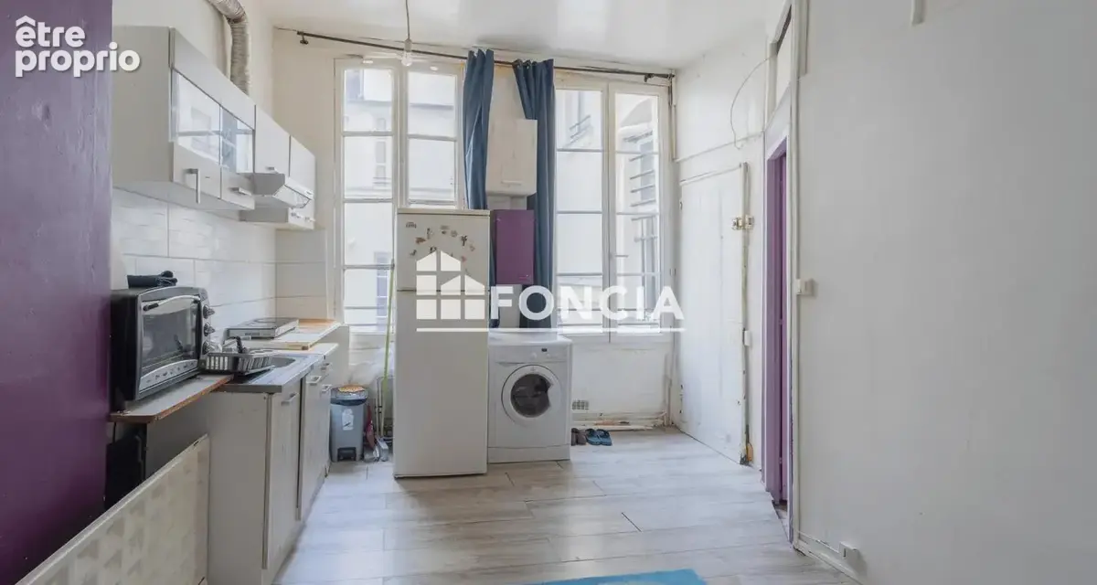 Appartement à PARIS-3E