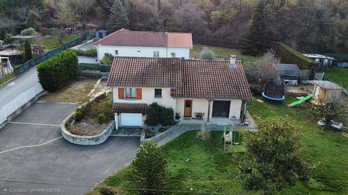 Maison à OYTIER-SAINT-OBLAS