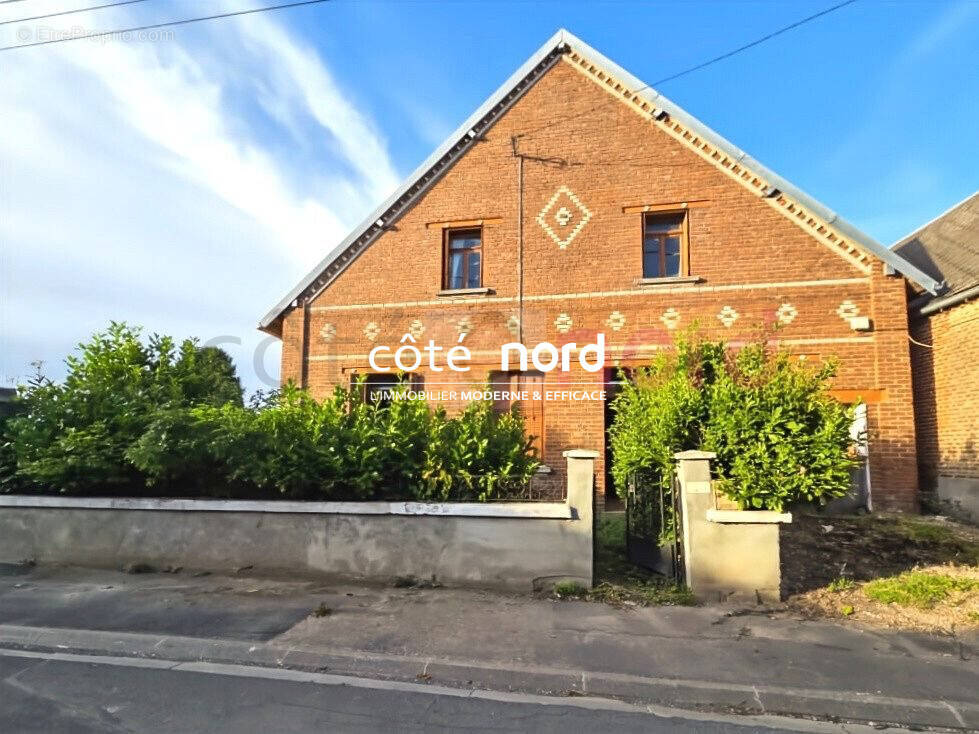 Maison à CLARY
