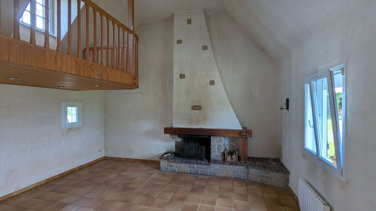 Maison à PLOUGONVEN