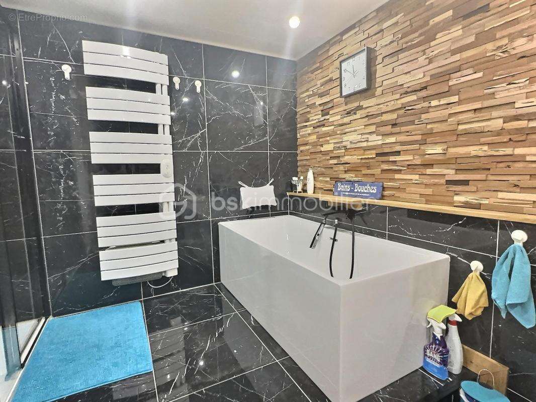 Appartement à CHARLEVILLE-MEZIERES