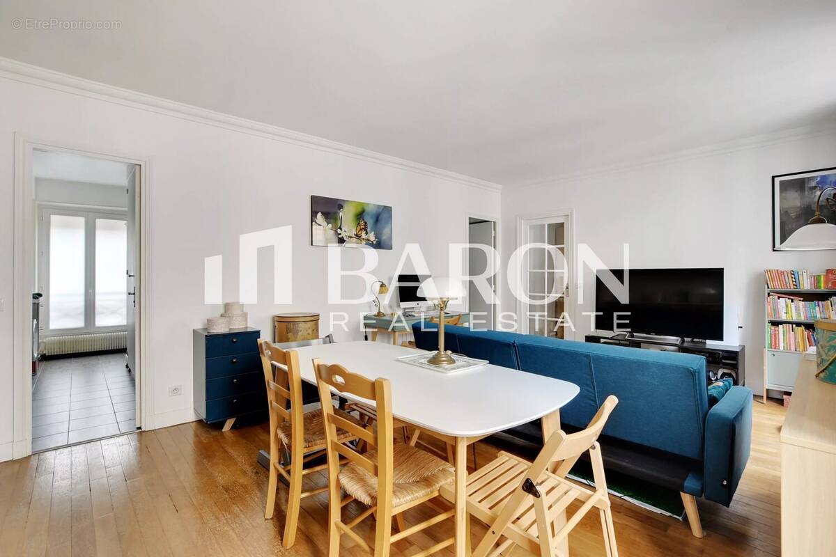Appartement à PARIS-18E
