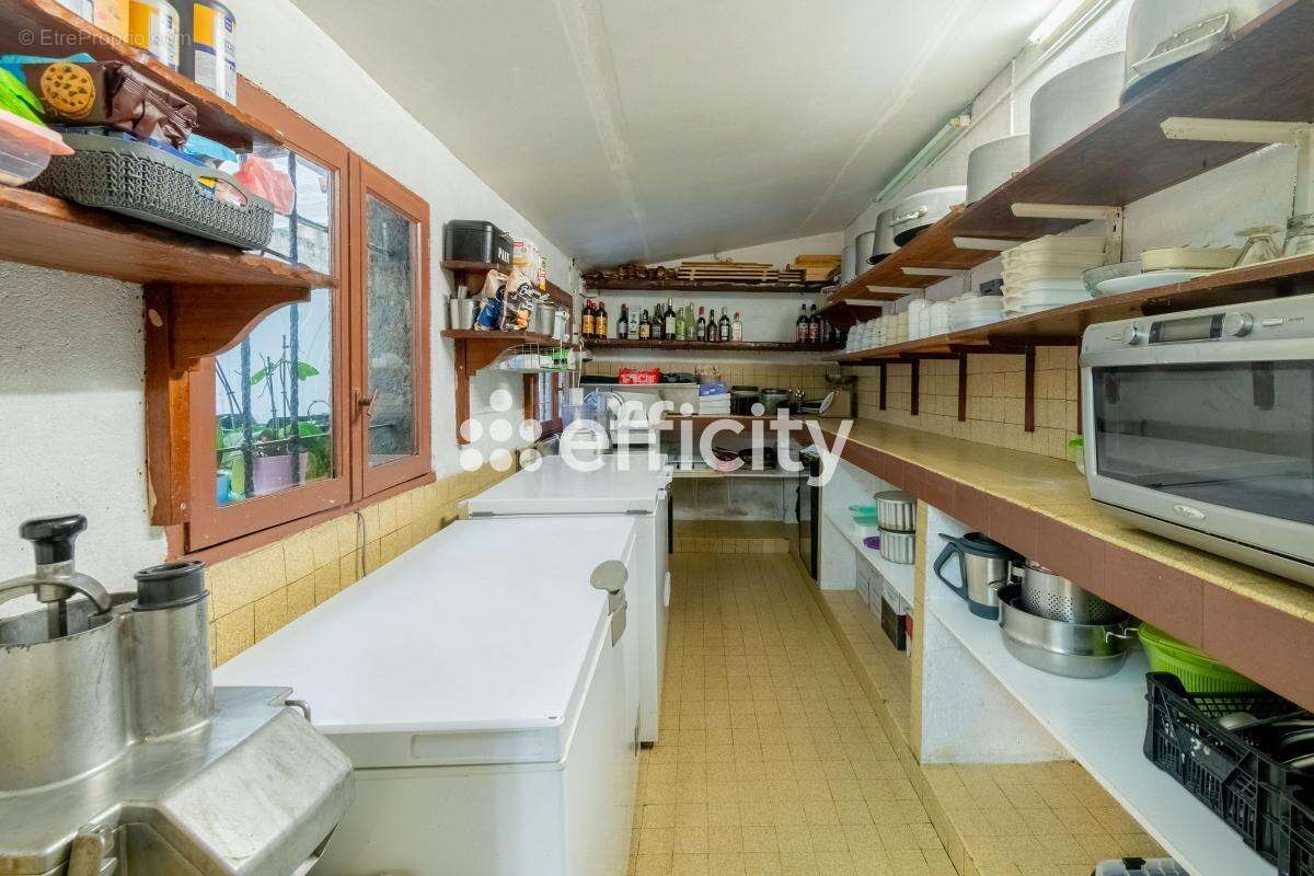 Commerce à VILLENEUVE-LE-ROI